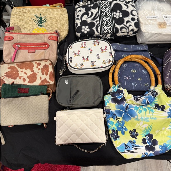 11-23-25 Live Fall-Purse/Bag Show. Thank you for your purchase!! - Picture 9 of 11